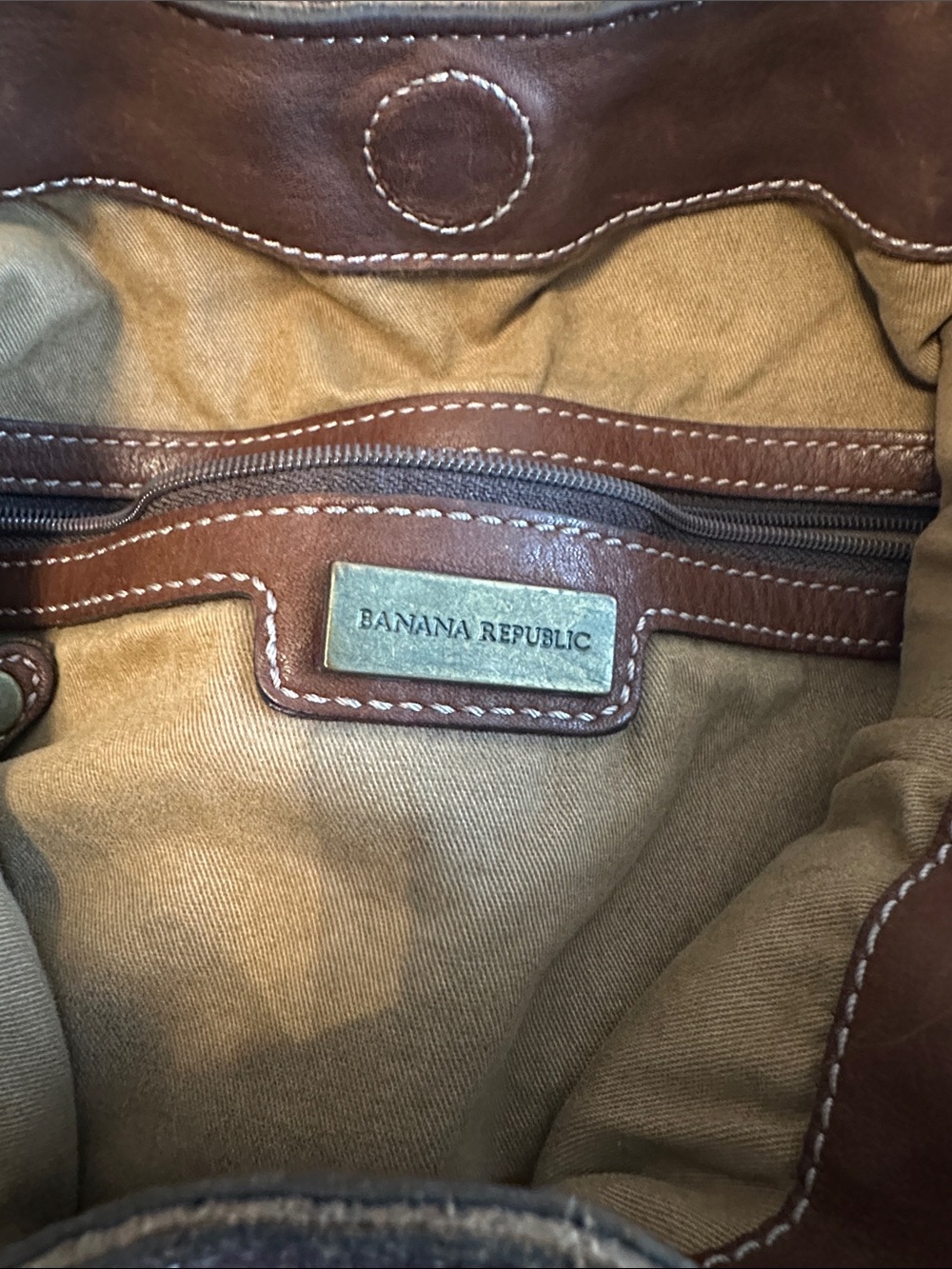 Banana Republic Brown Leather Shoulder Bag with Buckle Pockets - Picture 4 of 4